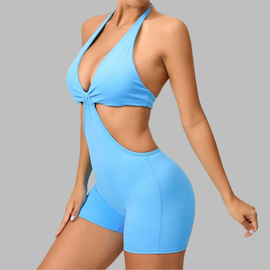 Blue tight fitness two-piece in organic cotton. Relaxed fit, breathable material for active wear.